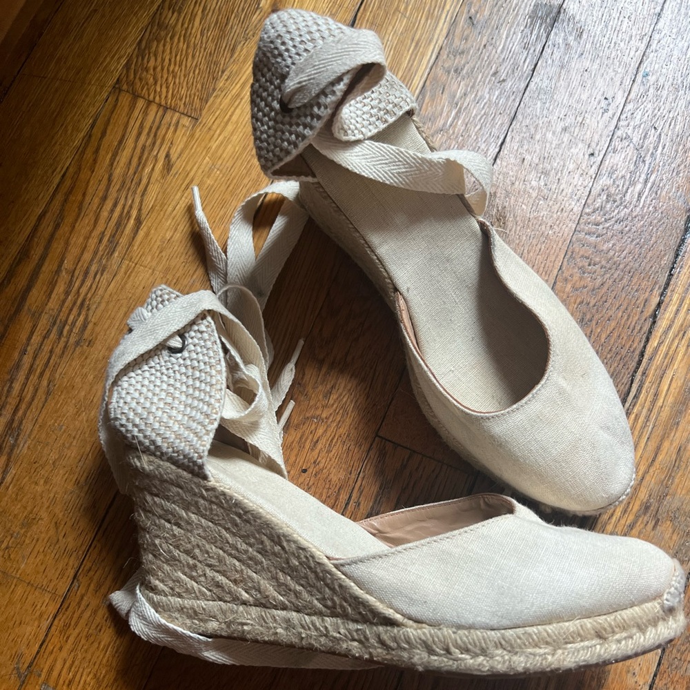 Soludos beige wedge espadrilles